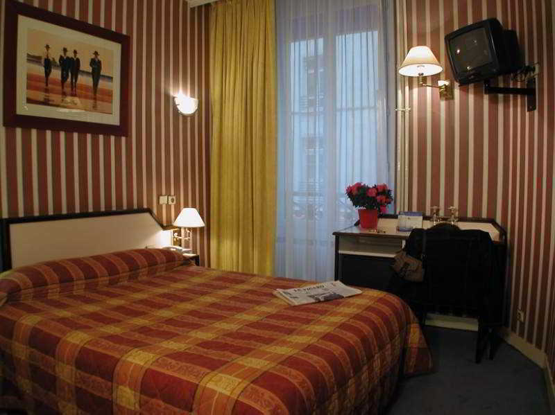 Opera Deauville Paris Room photo